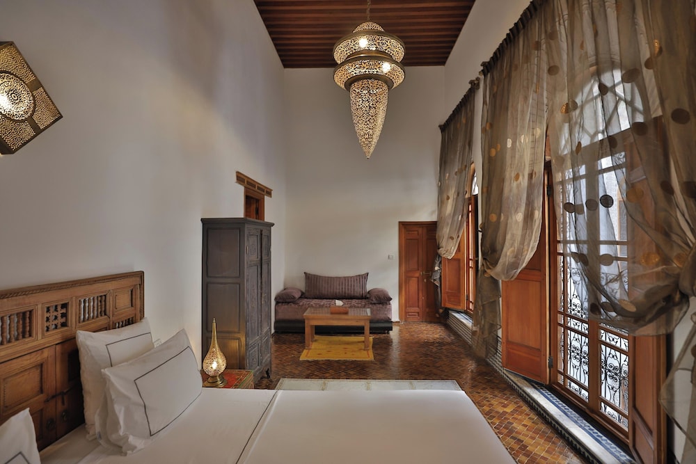 Romantic Double Room (Zaina) photo 2