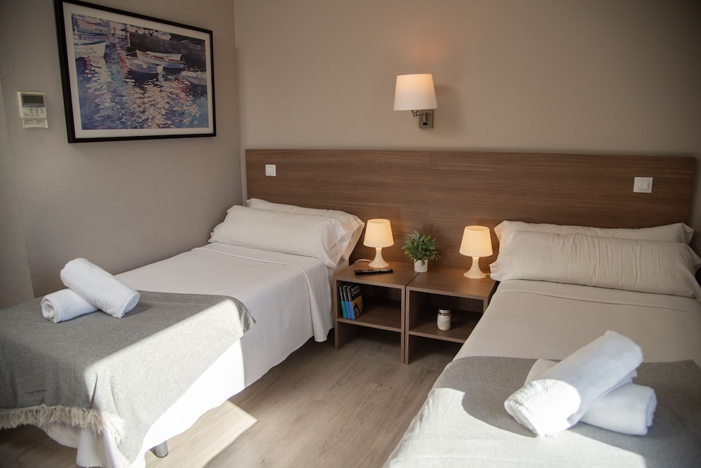 Habitación Doble Básica, 2 Camas Individuales
