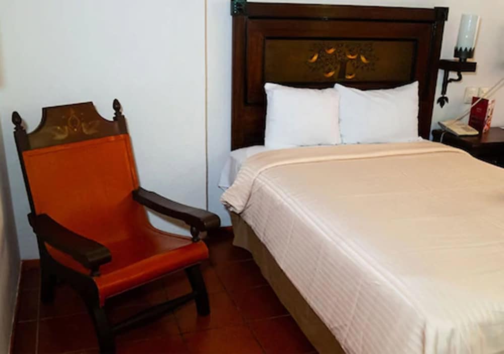 Standard Room - Photo 8