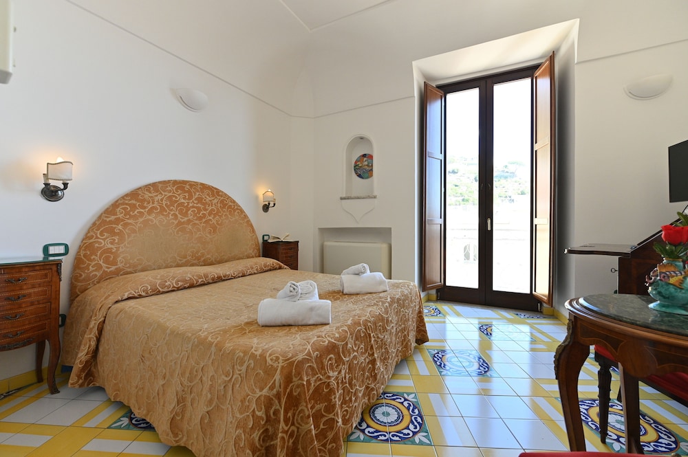 Double Room, Balcony, Sea View - Photo 5