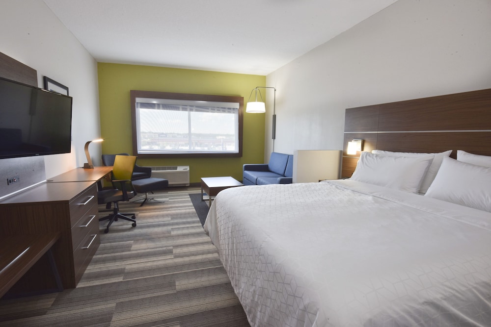 Queen Room with Two Queen Beds - Mobility Access Tub/Non-Smoking