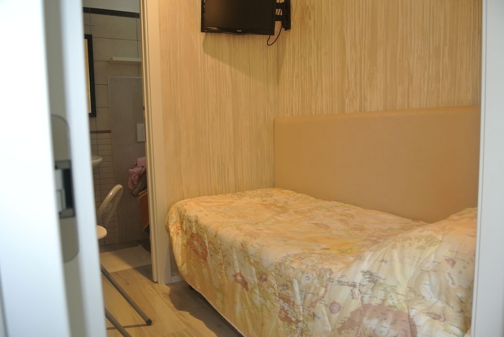 Basic Single Room