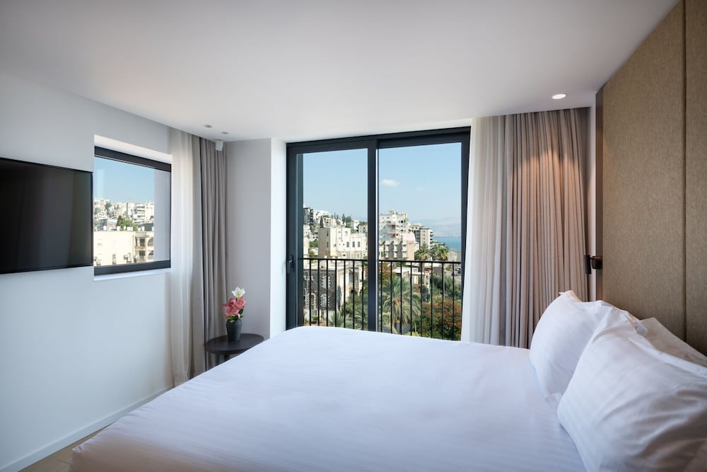 Junior Suite, City View - Photo 1