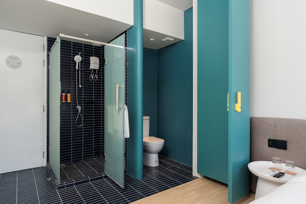 Business Twin Room - Photo 5