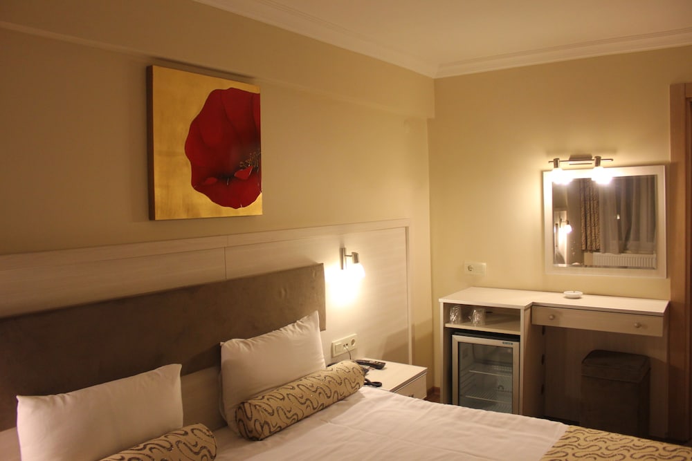 Classic Suite, Jetted Tub