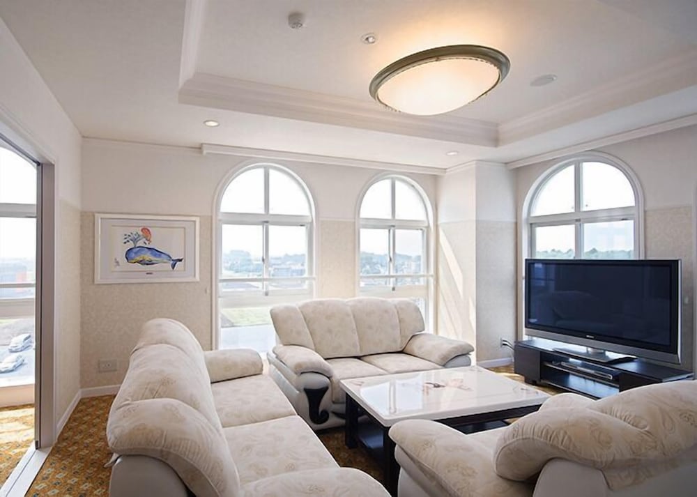 Junior Suite, Smoking