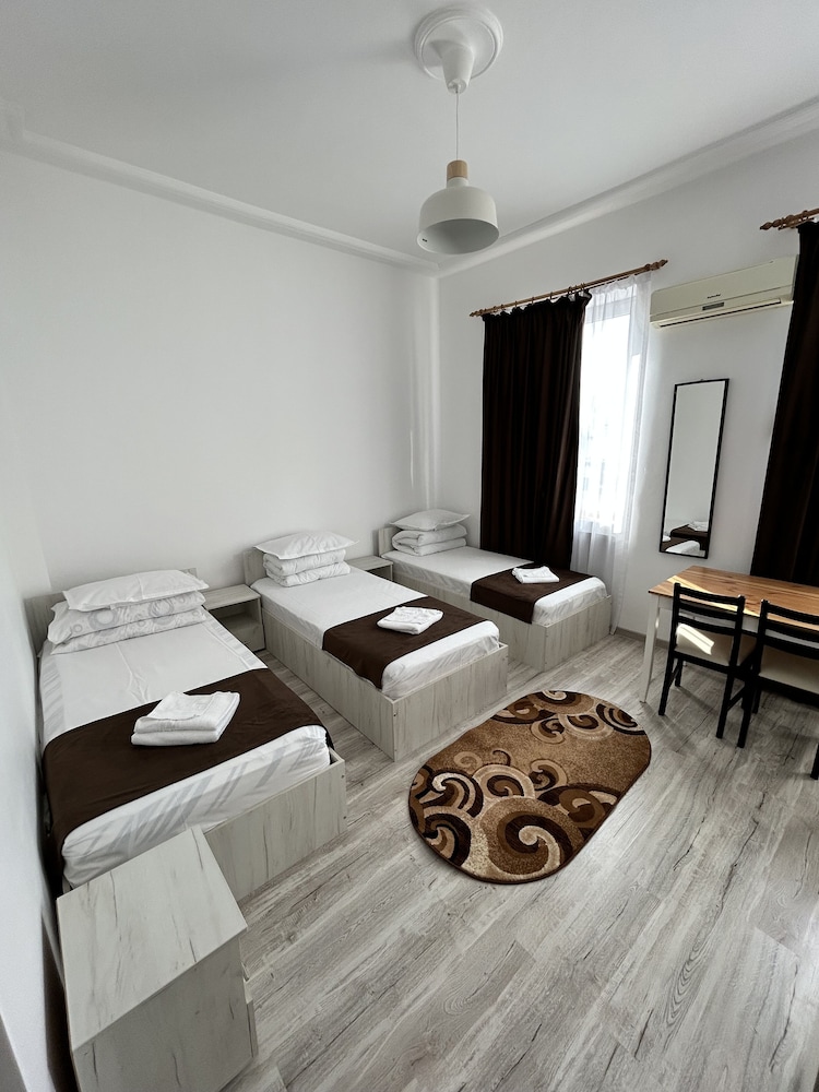 Economy Triple Room