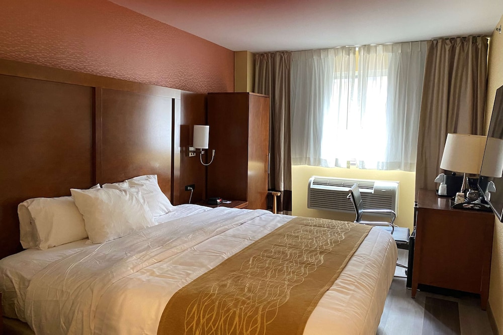 Room, 1 Queen Bed, Non Smoking (Lower Level) photo 1
