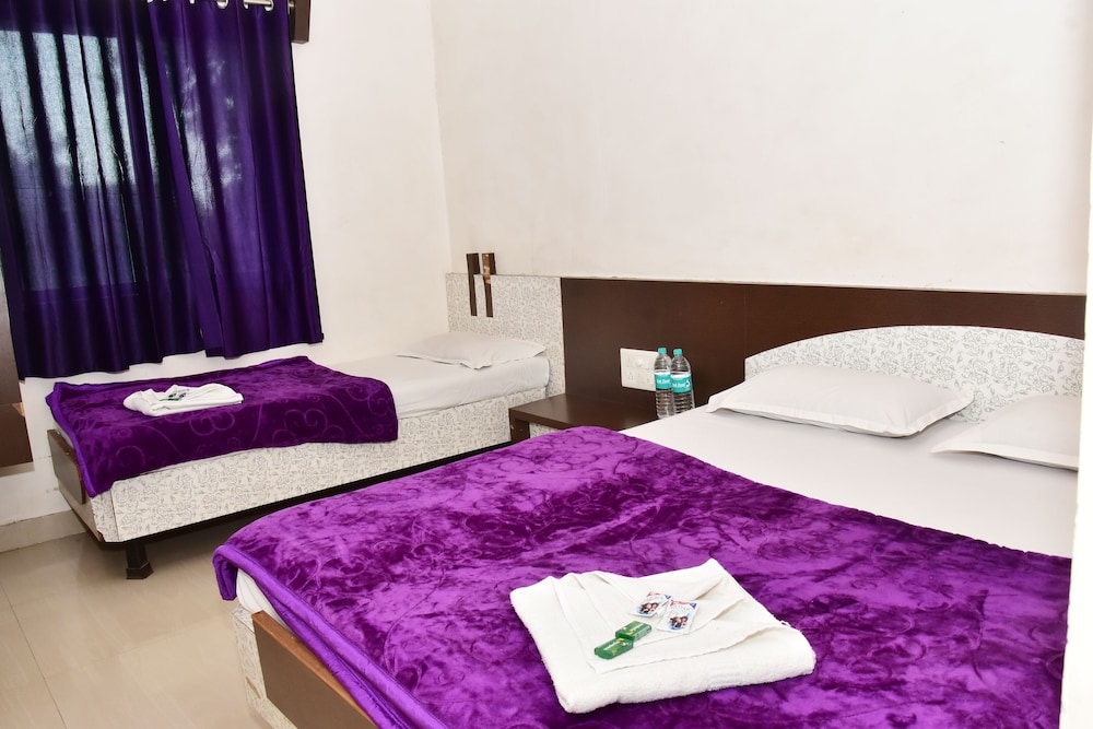Triple Bed AC - Photo 5