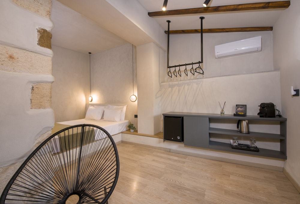 Superior Double Room (2nd Floor) photo 2