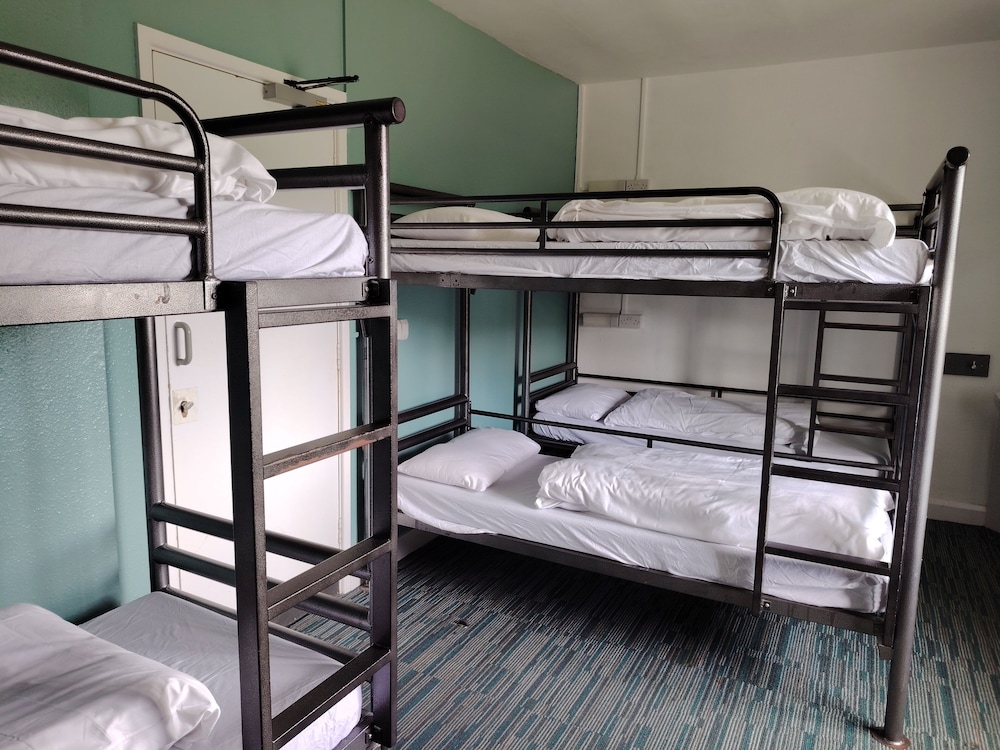 Shared Dormitory, Men only, Shared Bathroom (Sleeps 6) photo 2
