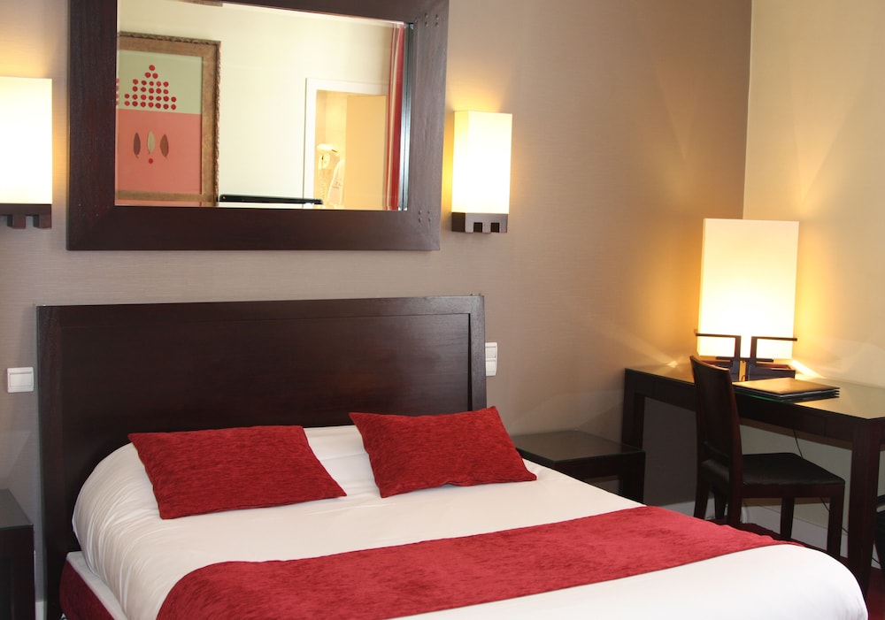 Initiale Room with Spa access - Photo 2
