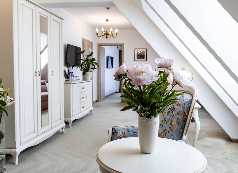 Deluxe Suite photo 1