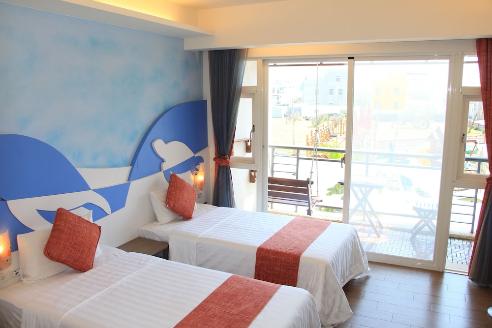Comfort Double or Twin Room, Multiple Beds, Non Smoking, Ocean View photo 2