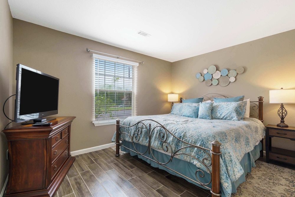 Condo, 1 King Bed, Patio, Garden View (Abby Lane Leisure Time)