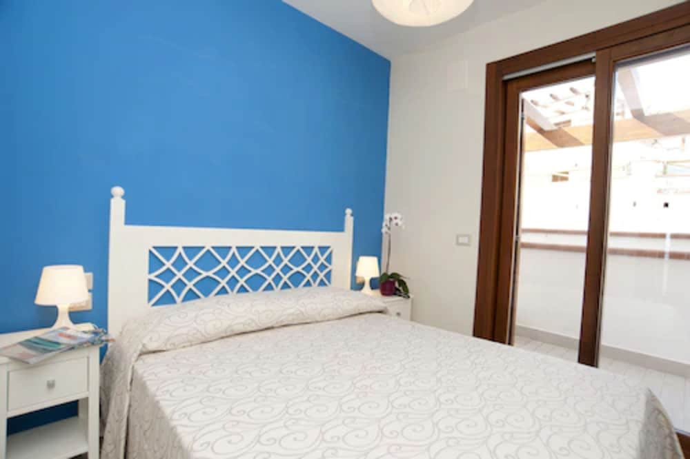 Apartment, 1 Bedroom, Sea View - Photo 2