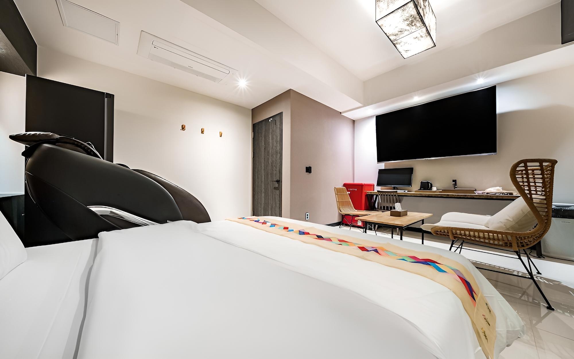 Room (VIP (75TV Netflix/TVing/Disney viewin) photo 2