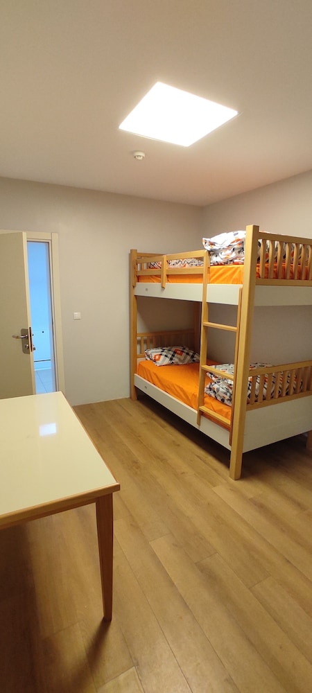 Classic Twin Room photo 2