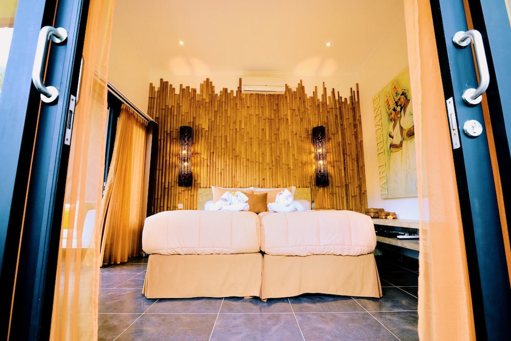 Luxury Villa, 6 Bedrooms, Private Pool, Beach View photo 2