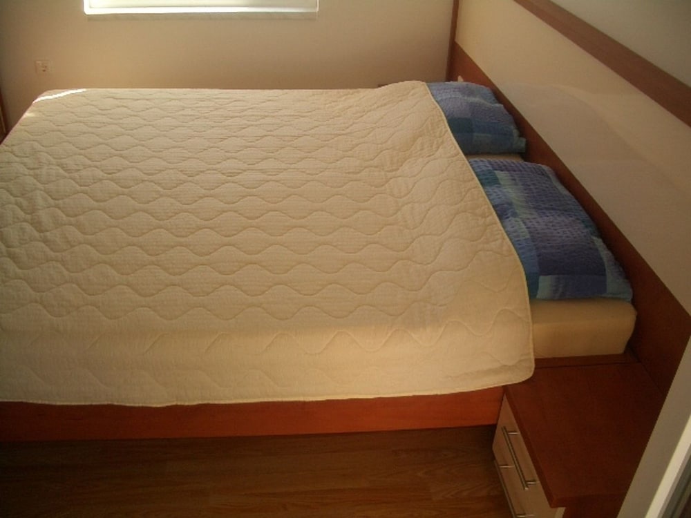 Gallery Apartment, Sea View
