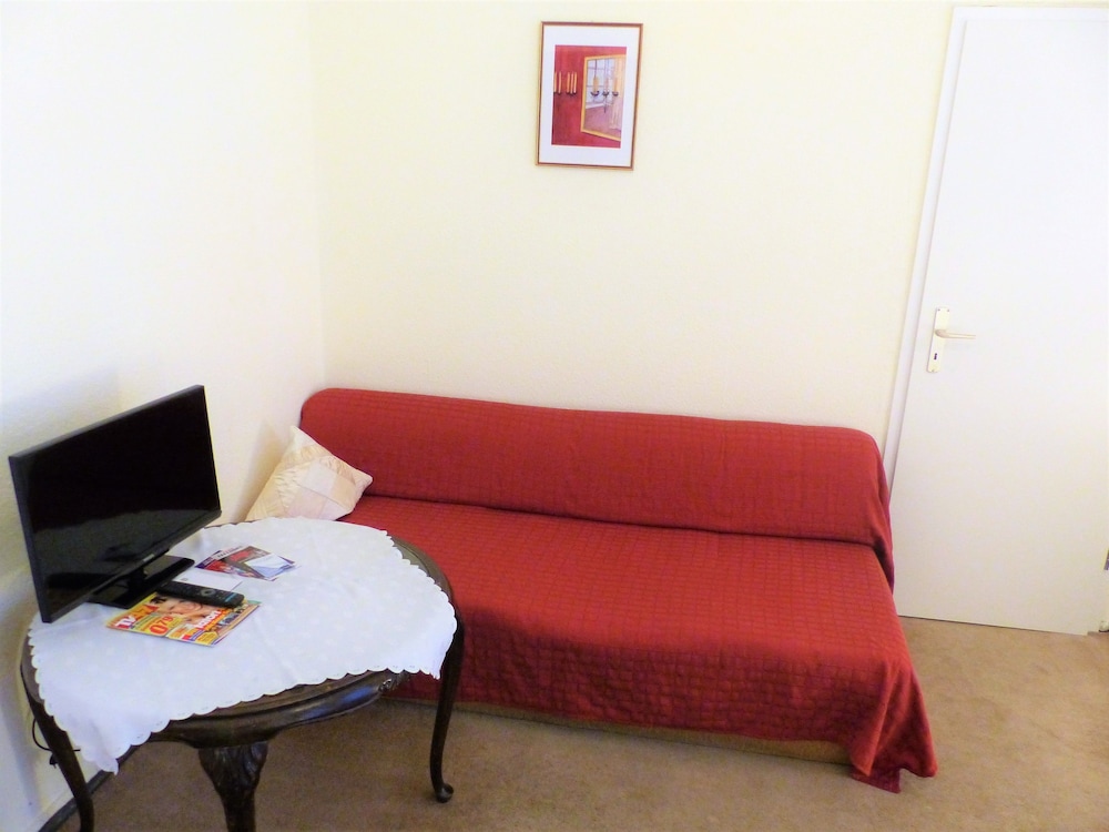 Single Room, Private Bathroom photo 1