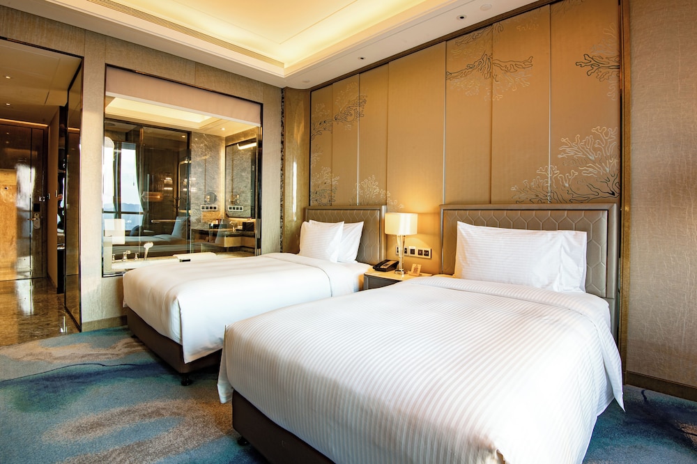 Deluxe Room, 2 Double Beds (Premium) photo 2