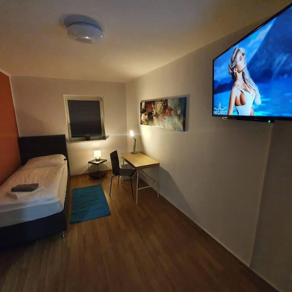Single Room photo 3
