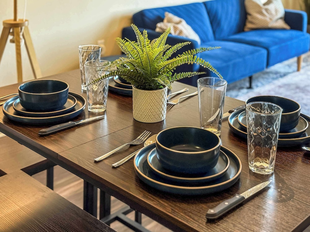 Charming 2BR Retreat Pool Gym 10min to Disneyland, 사진 6