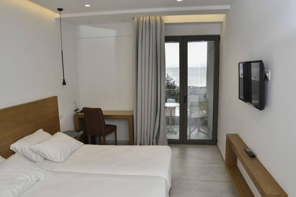 Superior Double or Twin Room - Photo 1