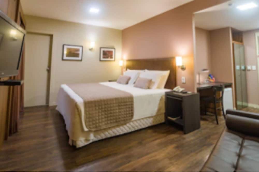 Deluxe Room, Multiple Beds, City View - Photo 9