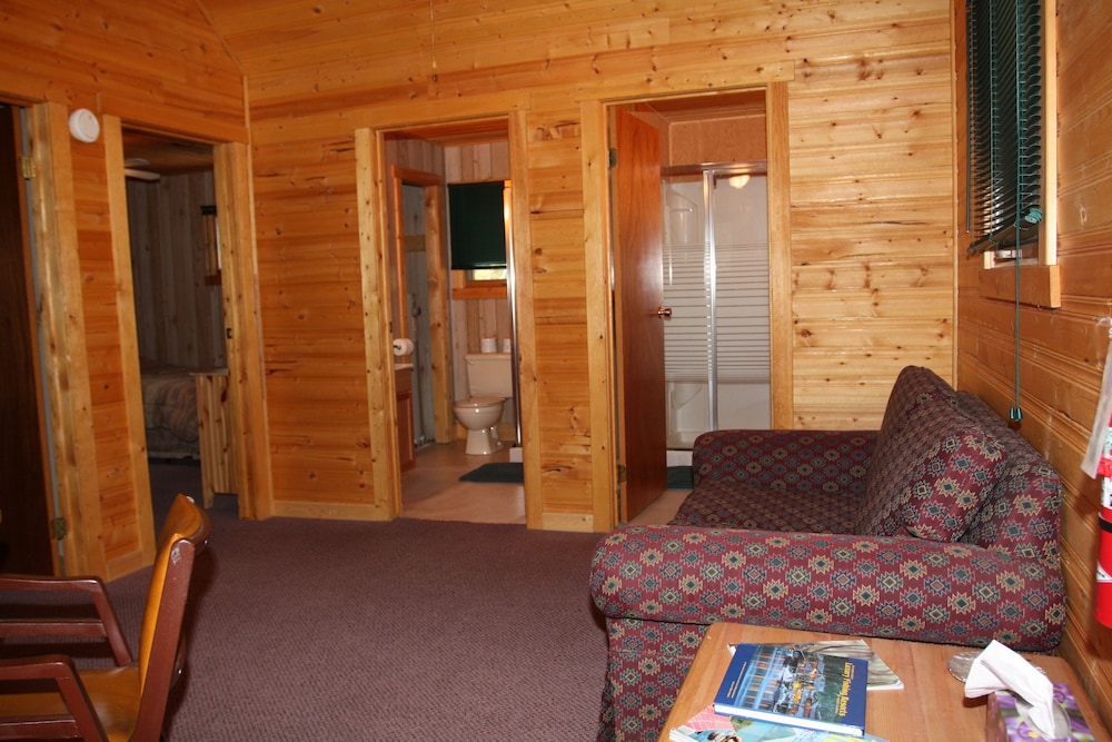 Standard Cabin, 2 Bedrooms (Cabin 4) photo 1