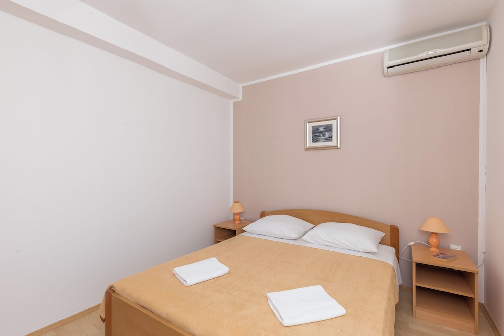 Double Room (Apartment & Rooms Villa Katarina - Do) photo 2
