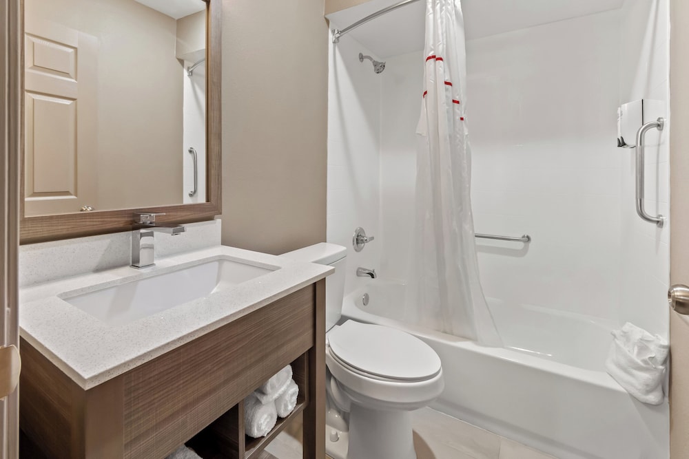 Deluxe Room, 2 Queen Beds, Non Smoking (Kitchenette) - Photo 3