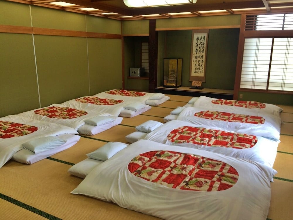 [Non-smoking] Group room (Japanese-style room, 30 tatami mats)