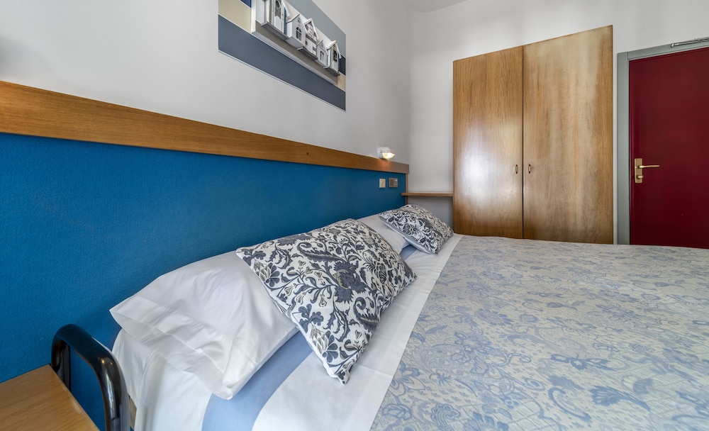 Double or Twin Room, Balcony photo 3