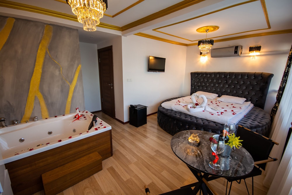 Premium Room, Jetted Tub, Sea View (Japanese Bed) photo 1