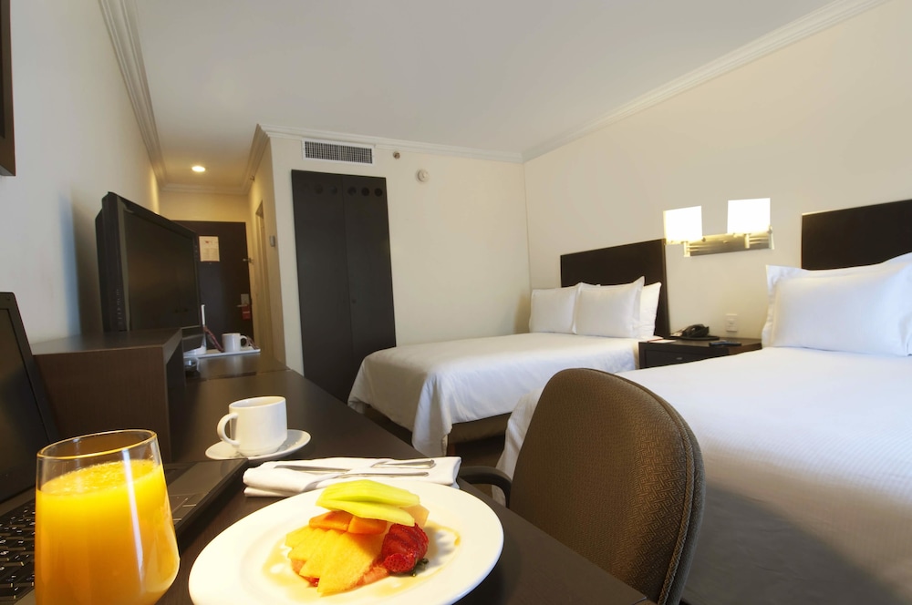 Superior Double Room, 2 Double Beds - Photo 3