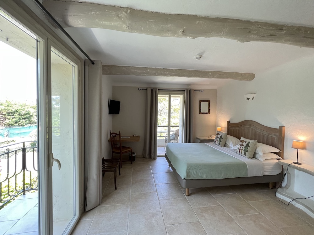 Deluxe Double Room - Photo 3