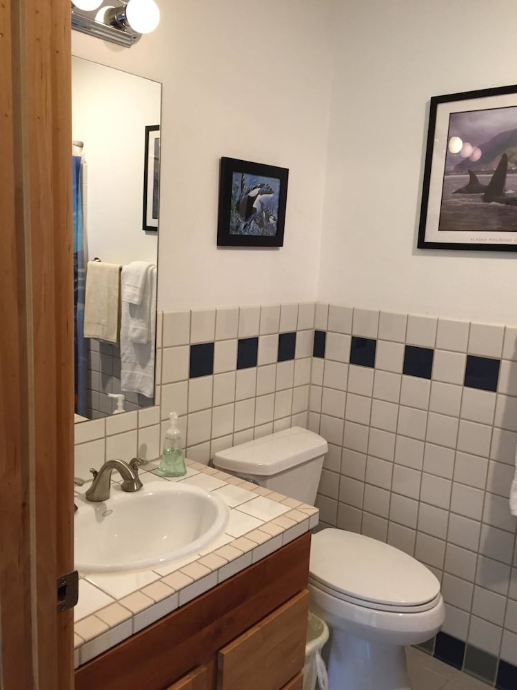 Room (#7) photo 2