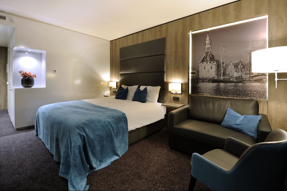 Executive Double Room, 1 King Bed, Non Smoking, Executive Level photo 2