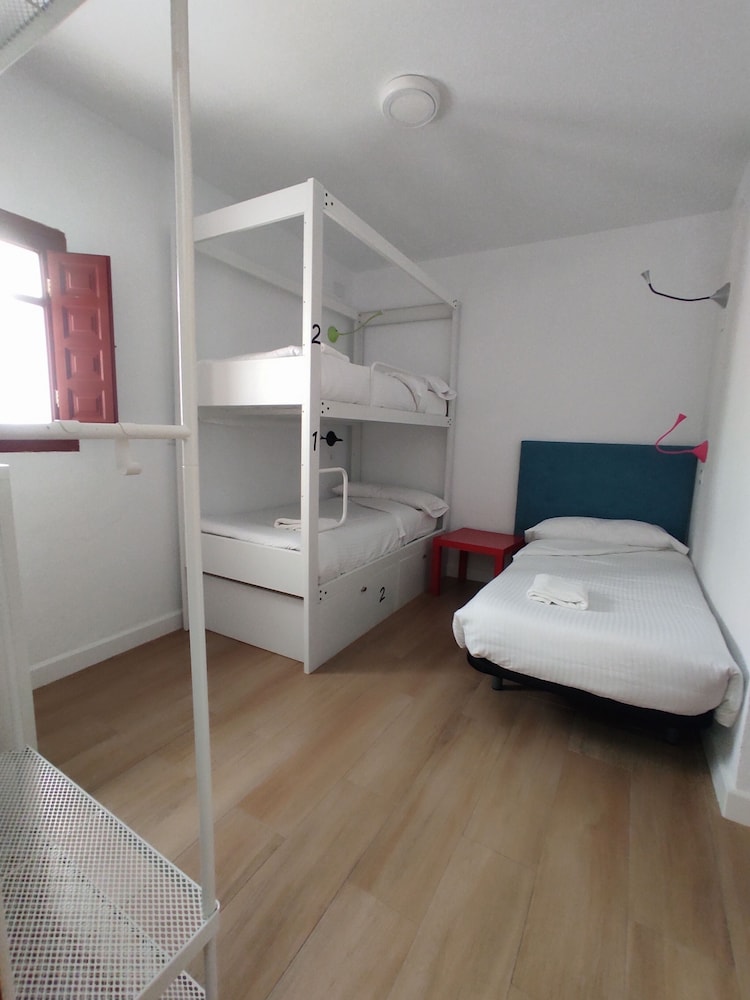 Triple Room - Photo 1