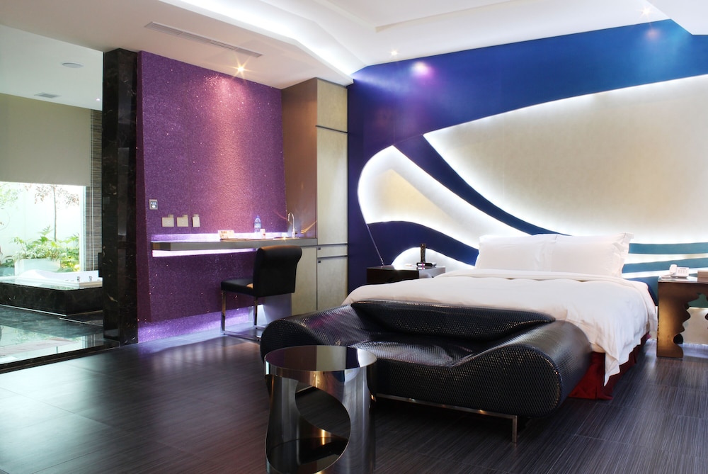 Suite (Check in time starts from 6pm) photo 3