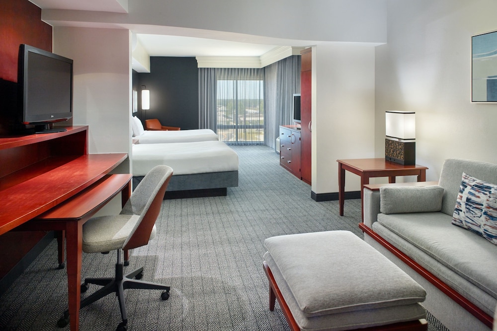 Room, Multiple Beds - Photo 1