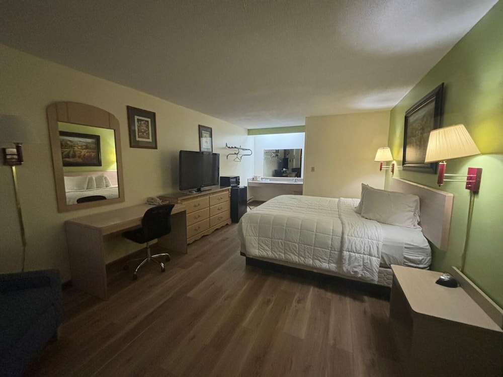 Basic Single Room, Smoking