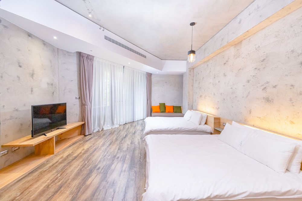 Grand Twin Room, Balcony photo 2