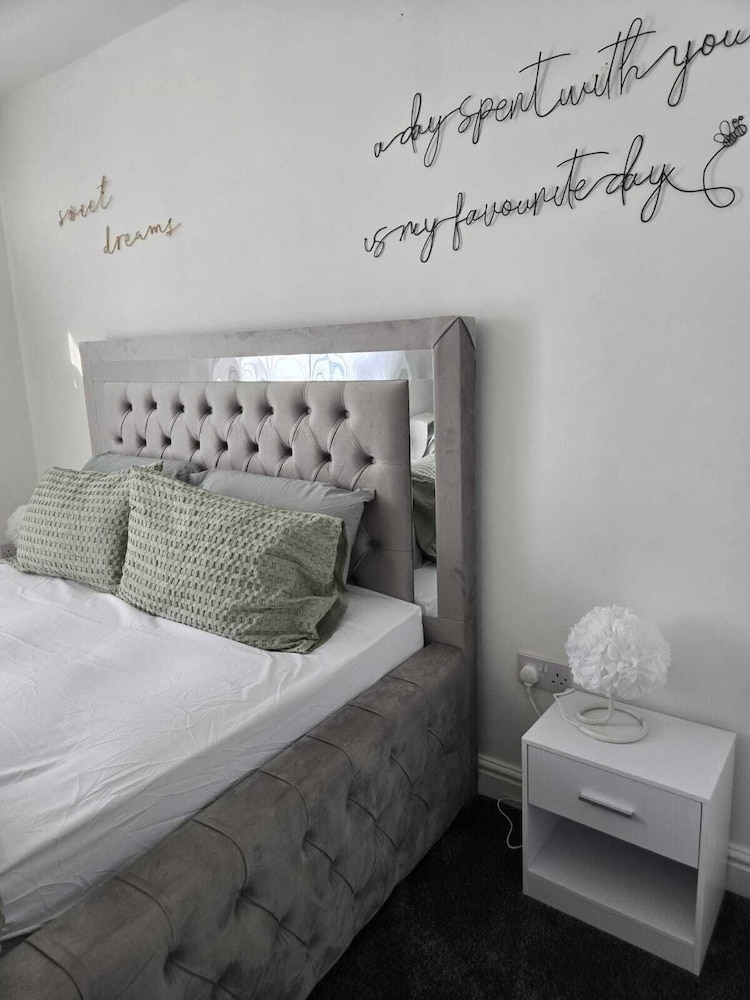 Apartment, 1 Bedroom, City View