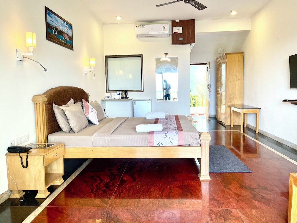 Premium Room, Balcony, Sea View - Photo 8