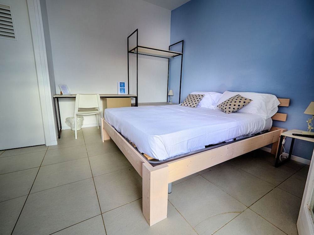 Standard Room photo 3