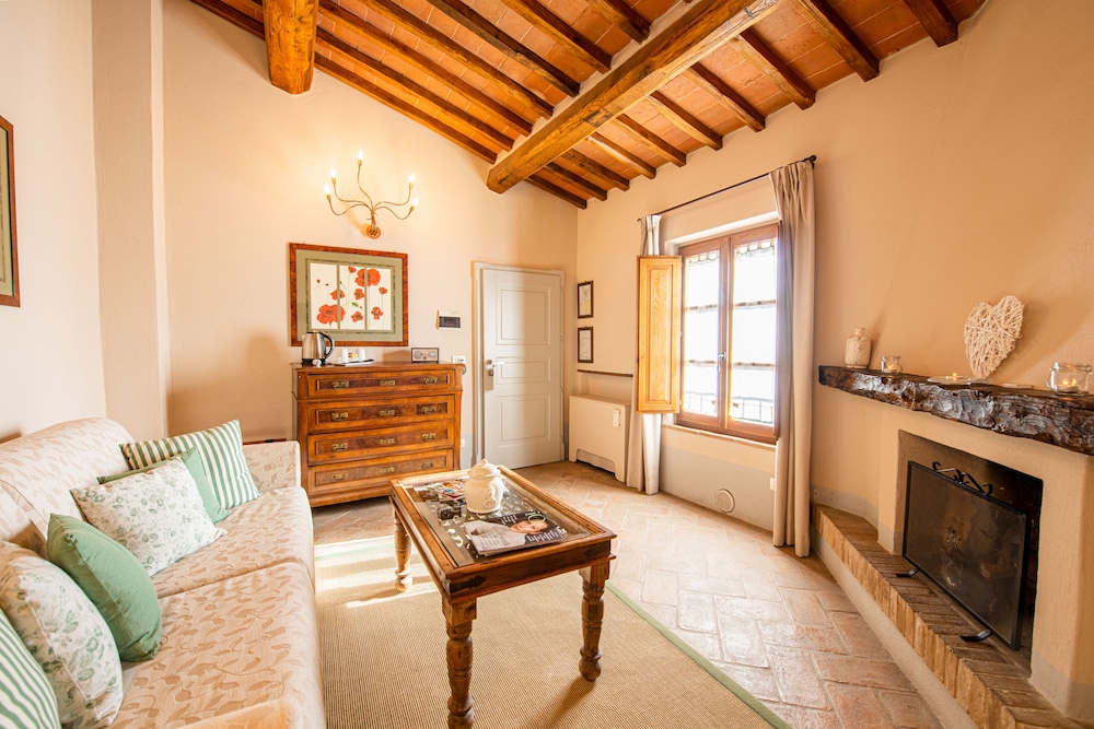 Quadruple Room - Photo 4