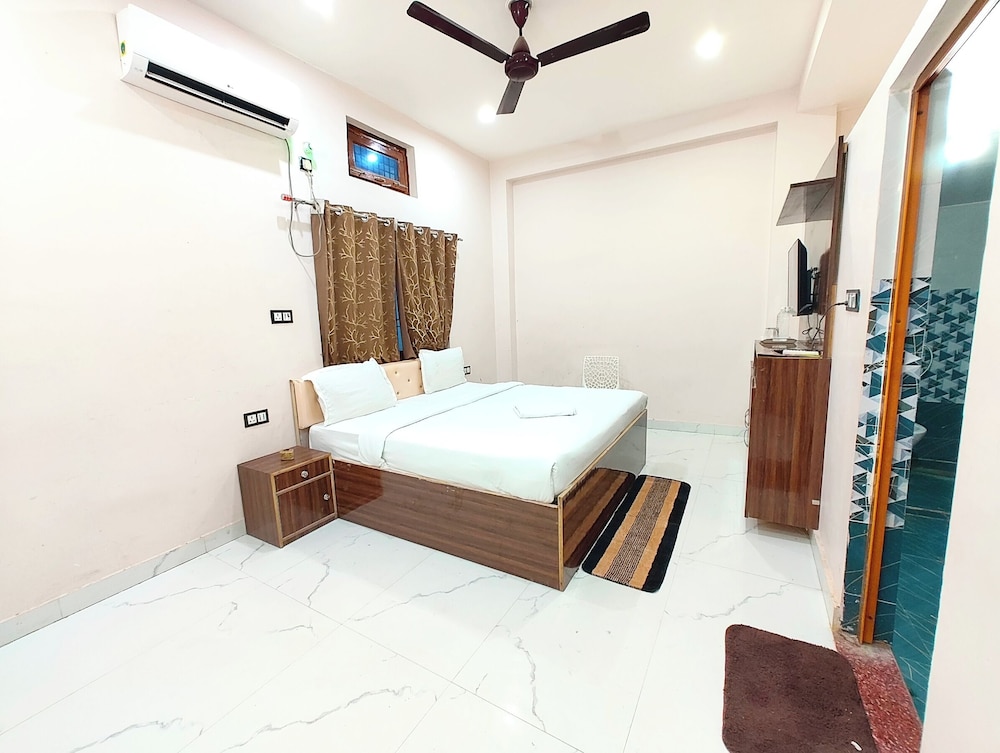 Deluxe Double Room, Multiple Beds, Air conditioning
